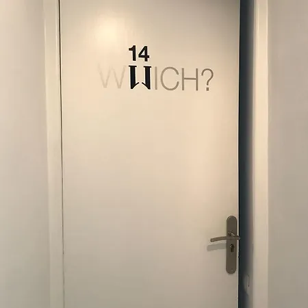 Готель Eleven Сіджас